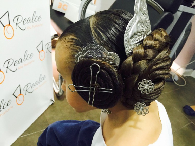 Peinado de Fallera para Niñas: los moños de las pequeñas falleras